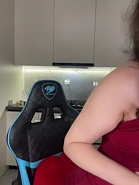 CurlyLara online show from March 2026 02:33:02 AM