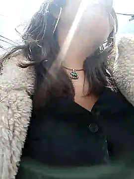 Alysson-- online show from March 2025 06:07:01 PM