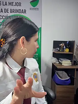 Alysson-- online show from May 2026 02:12:01 PM