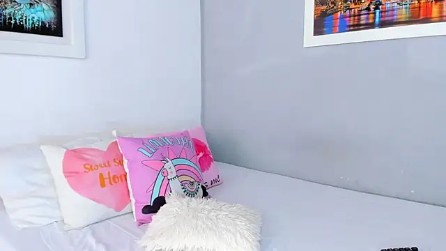 naughtyloverss online show from February 2025 02:54:02 PM