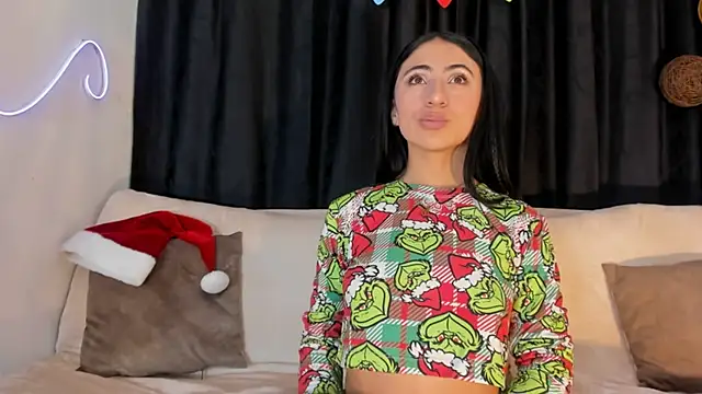 Snapshot of Gisell_s chatting on December 2024 10:23:02 PM Gisell s online show from December 2024 10:23:02 PM