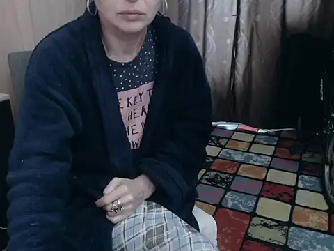 Snapshot of HornyClitX chatting on February 2025 12:39:02 PM HornyClitX online show from February 2025 12:39:02 PM