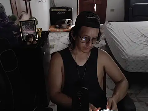 Snapshot of Pit_xxz chatting on July 2026 04:00:01 PM Pit xxz online show from July 2026 04:00:01 PM