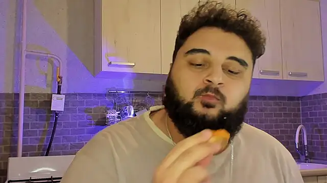 Snapshot of teddy_alan chatting on January 2025 12:02:02 PM teddy alan online show from January 2025 12:02:02 PM