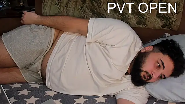 Snapshot of teddy_alan chatting on February 2025 05:09:02 PM teddy alan online show from February 2025 05:09:02 PM