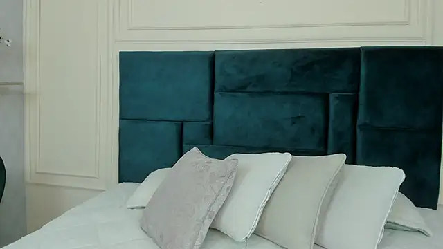 Charlotte Mayer online show from February 2025 11:21:02 AM