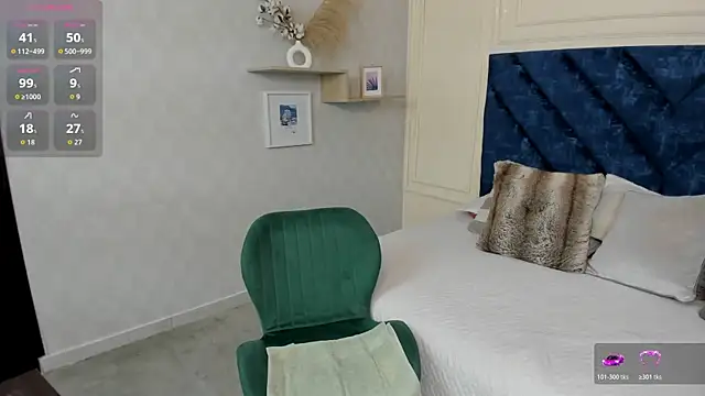 Charlotte Mayer online show from October 2025 11:24:01 AM