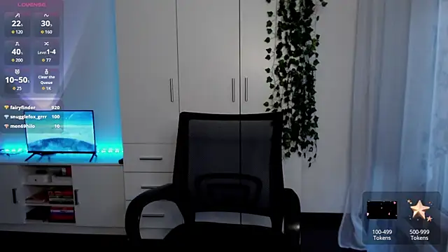 lounahyan online show from September 2025 03:49:02 PM