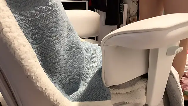 Snapshot of Im_IVE_LOVE chatting on November 2025 12:00:01 AM Im IVE LOVE online show from November 2025 12:00:01 AM