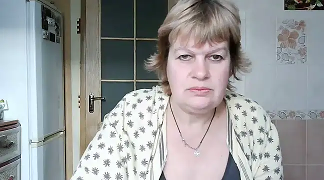 Ettie Tonia online show from February 2025 01:37:01 PM