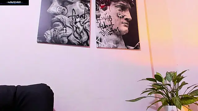 Snapshot of CruzVega chatting on February 2026 09:08:02 PM CruzVega online show from February 2026 09:08:02 PM