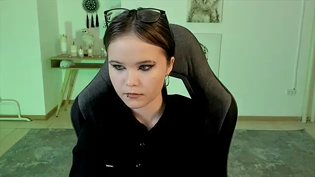 Elainebeness online show from January 2025 07:23:01 PM