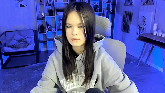 Elainebeness online show from October 2025 07:25:02 PM