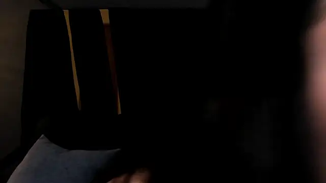 Snapshot of julieta_jewel chatting on October 2025 12:45:02 PM julieta jewel online show from October 2025 12:45:02 PM