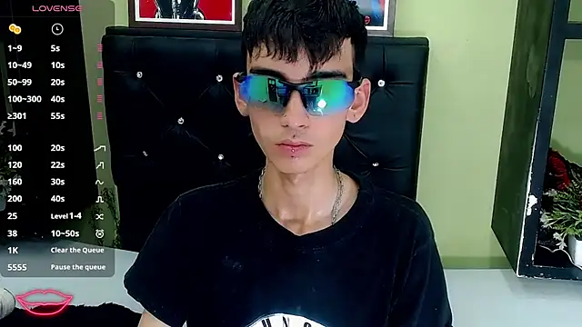 ttimy x boy online show from March 2025 11:15:02 PM