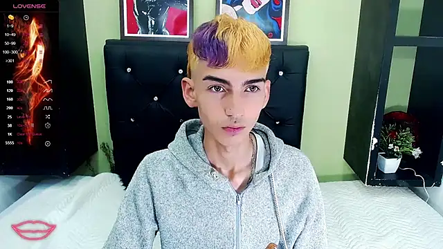 ttimy x boy online show from March 2025 07:38:01 PM