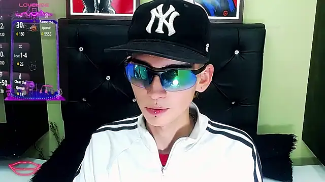 ttimy x boy online show from March 2025 11:49:02 PM