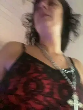 Snapshot of magalunabb chatting on December 2025 05:41:01 PM magalunabb online show from December 2025 05:41:01 PM