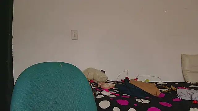 Miss oliviaa online show from January 2025 07:44:02 PM