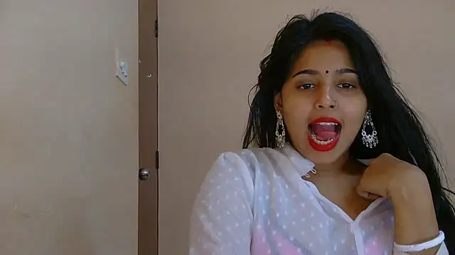 Snapshot of Sweet-Rani chatting on December 2025 05:39:02 PM Sweet-Rani online show from December 2025 05:39:02 PM