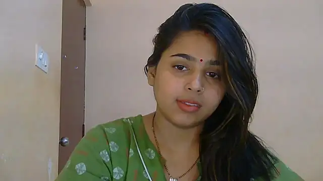 Snapshot of Sweet-Rani chatting on April 2026 05:02:02 PM Sweet-Rani online show from April 2026 05:02:02 PM