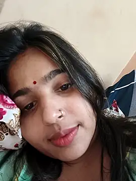 Snapshot of Sweet-Rani chatting on May 2026 06:03:01 PM Sweet-Rani online show from May 2026 06:03:01 PM