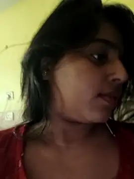Snapshot of Sweet-Rani chatting on May 2026 07:33:01 PM Sweet-Rani online show from May 2026 07:33:01 PM