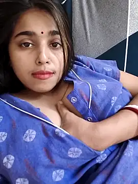 Snapshot of Sweet-Rani chatting on May 2026 06:35:01 PM Sweet-Rani online show from May 2026 06:35:01 PM