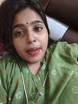 Snapshot of Sweet-Rani chatting on July 2026 06:01:02 PM Sweet-Rani online show from July 2026 06:01:02 PM