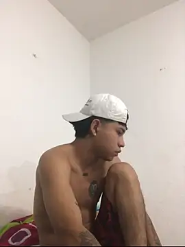 logannth online show from November 2025 09:05:02 PM