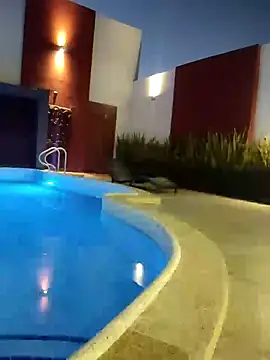 Snapshot of MegannMyerss chatting on January 2025 11:21:02 PM MegannMyerss online show from January 2025 11:21:02 PM