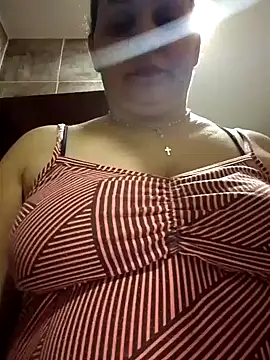 Snapshot of MirandaSoto chatting on January 2025 11:49:02 AM MirandaSoto online show from January 2025 11:49:02 AM