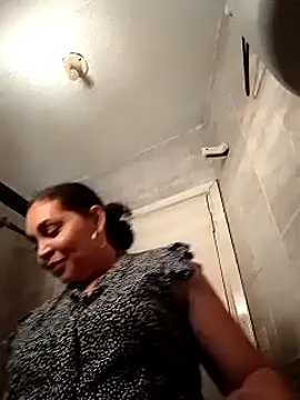 Snapshot of MirandaSoto chatting on February 2025 10:21:01 PM MirandaSoto online show from February 2025 10:21:01 PM