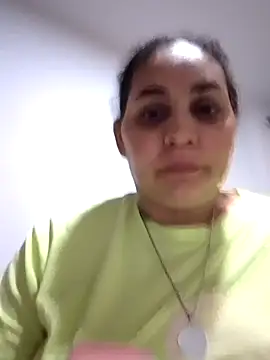 Snapshot of MirandaSoto chatting on February 2025 12:18:02 PM MirandaSoto online show from February 2025 12:18:02 PM