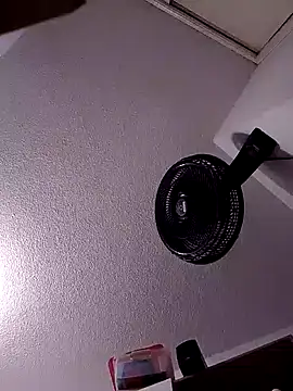 Snapshot of MirandaSoto chatting on February 2025 02:54:01 PM MirandaSoto online show from February 2025 02:54:01 PM