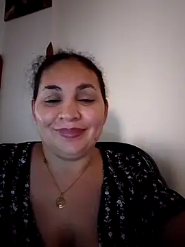 Snapshot of MirandaSoto chatting on March 2025 03:09:02 PM MirandaSoto online show from March 2025 03:09:02 PM