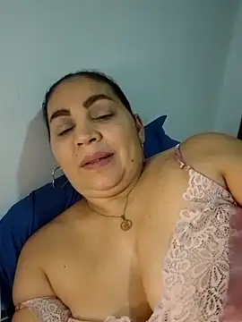 Snapshot of MirandaSoto chatting on March 2025 12:29:01 PM MirandaSoto online show from March 2025 12:29:01 PM