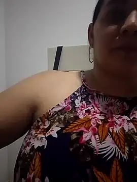 Snapshot of MirandaSoto chatting on March 2025 03:42:01 AM MirandaSoto online show from March 2025 03:42:01 AM