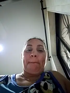 Snapshot of MirandaSoto chatting on September 2025 03:17:02 AM MirandaSoto online show from September 2025 03:17:02 AM