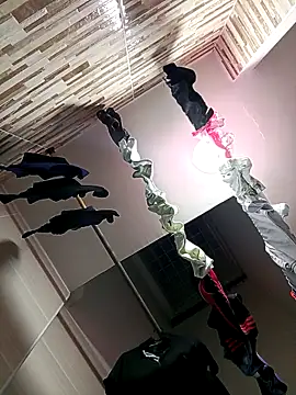 Snapshot of MirandaSoto chatting on October 2025 04:44:02 AM MirandaSoto online show from October 2025 04:44:02 AM