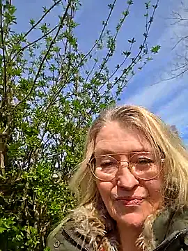 lisalustjouw online show from April 2026 11:10:01 AM