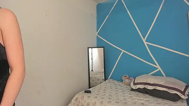 britny clouds online show from January 2025 03:50:01 PM