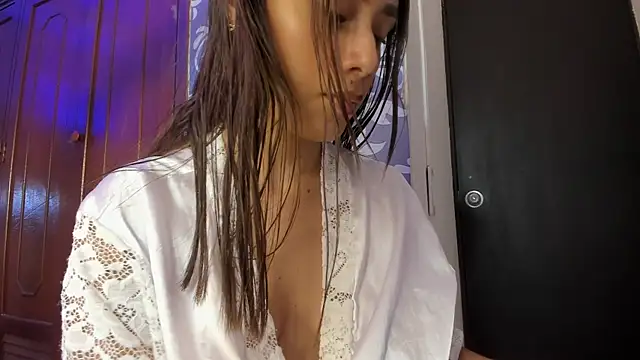 sheyla sweet18 online show from February 2025 03:59:02 PM