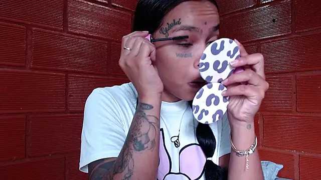 Priyalakshmi  online show from March 2025 02:10:02 PM