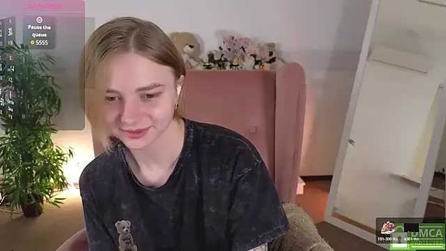 MirraBellanta online show from May 2026 01:03:01 AM