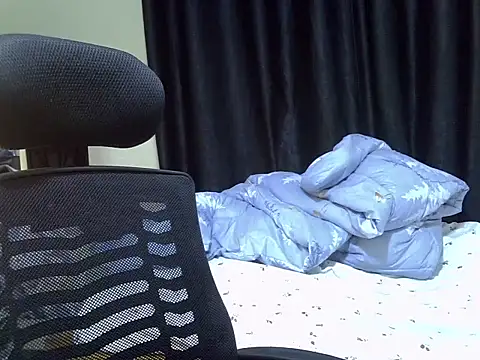 Snapshot of Horny-slut_ chatting on September 2025 04:17:02 AM Horny-slut online show from September 2025 04:17:02 AM