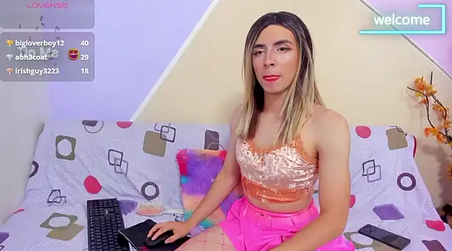 Snapshot of KurumetWink10 chatting on December 2024 10:17:01 AM KurumetWink10 online show from December 2024 10:17:01 AM