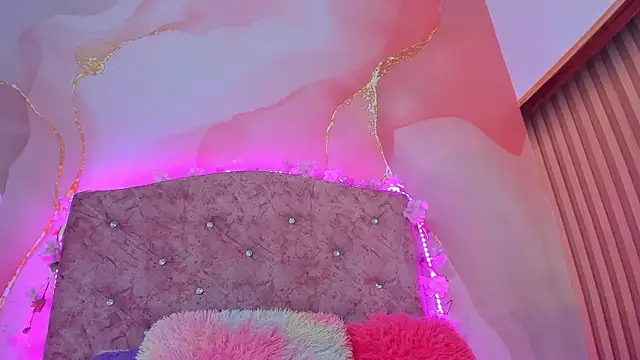 Bella  sweet online show from February 2025 06:41:01 PM