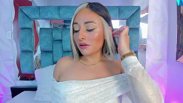 Nanda Vixen online show from January 2025 08:53:01 PM