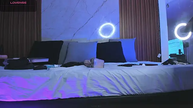 amber  blair online show from December 2024 08:26:02 PM